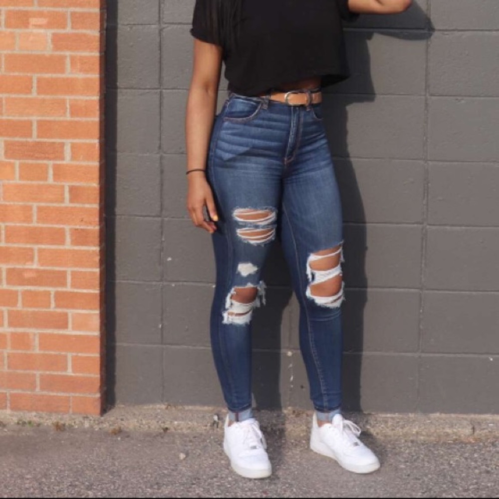 American Eagle High Waisted Distressed Jeans